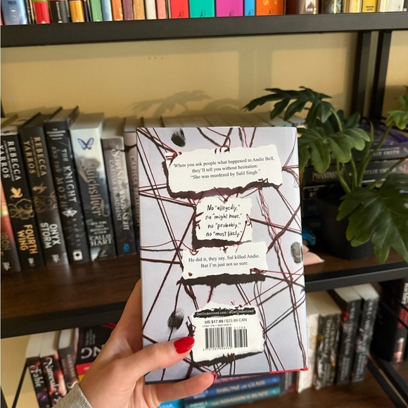 A Good Girl's Guide to Murder by Holly Jackson Hardcover Book - Picture 2 of 2